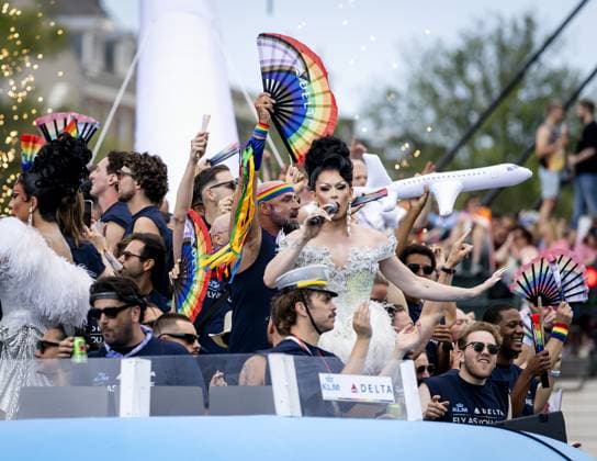 AMSTERDAM - The KLM boat during the Canal Parade. The boat parade is traditionally part of the Pride celebrations in the capital. SEM VAN DER WAL ANP netherlands out - belgium out  Copyright: xx x564687256x originalFilename: 564687256.jpg