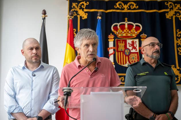Marlaska Assesses the Migration Crisis in Ceuta Interior Minister Fernando Grande Marlaska speaks to the media at the Government Delegation headquarters on August 1, 2026, in Ceuta, Spain. Marlaska met with the Government Delegate in Ceuta, Miguel Ángel Pérez, and with commanders of the State Security Forces to assess the evolution of the migration crisis. AUGUST 1, 2026, Ceuta, Spain  Copyright: xMarcosxMorenox 7698260