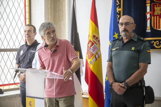 Spanish Interior Minister addresses the migration crisis In Ceuta CEUTA, SPAIN - AUGUST 01: The Minister of the Interior, Fernando Grande-Marlaska (centre), addresses the media at the Government Delegation’s headquarters on 1 August 2026 in Ceuta, Spain. Marlaska has met with the Government Delegate in Ceuta, Miguel Angel Perez, and with senior officers from the State Security Forces to analyse developments in the migration crisis. Marcos Moreno Anadolu Ceuta Spain. Editorial use only. Please get in touch for any other usage.  Copyright: x2026xAnadoluxMarcosxMorenox