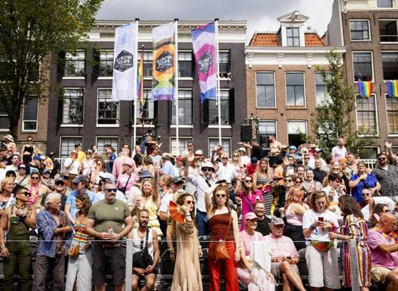 AMSTERDAM - Crowd in the new stadium during the Canal Parade. The boat parade is traditionally part of the Pride celebrations in the capital. SEM VAN DER WAL ANP netherlands out - belgium out  Copyright: xx x564691246x originalFilename: 564691246.jpg