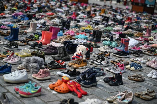 Thousands of shoes displayed on The Hague Beach in memory of children killed in Gaza THE HAGUE, NETHERLANDS - AUGUST 1: Thousands of shoes are placed on Scheveningen Beach during a public memorial to symbolize children killed in Gaza, in The Hagues, Netherlands on August 01, 2026. The installation, held near the Kurhaus, formed part of a peaceful demonstration calling attention to the humanitarian impact of the war, with participants gathering throughout the day to pay tribute and express solidarity. Mouneb Taim Anadolu The Hague Netherlands. Editorial use only. Please get in touch for any other usage.  Copyright: x2026xAnadoluxMounebxTaimx