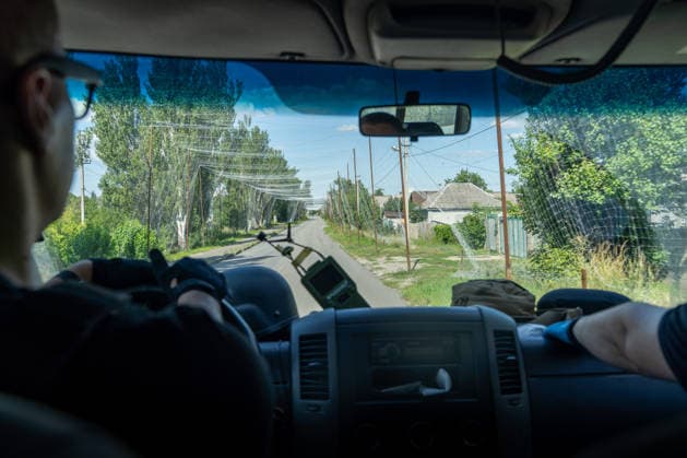 August 1, 2026, Kramatorsk, Donetsk Oblast, Ukraine: Crew members of the East SOS Organisation are carrying out evacuations from the outskirts of Kramatorsk, Donetsk Oblast Kramatorsk Ukraine  - ZUMAm350 20260801_zip_m350_014 Copyright: xCameronxJones-Manleyx