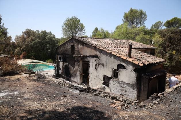 fires in the Var PHOTOPQR LA PROVENCE PHILIPPE LAURENSON Var August 1, 2026 fires in the Var Var August 1, 2026 fires in the Var Var Var France  Copyright: xPHOTOPQR LAxPROVENCE MAXPPPxPHILIPPExLAURENSONx 20260801PVL2879 20260801PVL2879