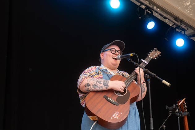 Maddie Morris in concert at Cambridge Folk Festival at Cherry Hinton Hall Park in Cambridge, UK on 01 August 2026 Maddie Morris performing with Maddie Morris in concert at Cambridge Folk Festival at Cherry Hinton Hall Park in Cambridge, UK on 01 August 2026, Credit:Stephen Keable Avalon UK, Cambridgeshire, Cambridge, Cherry Hinton Hall Park  Copyright: xStephenxKeablex xAvalonx 1120137869