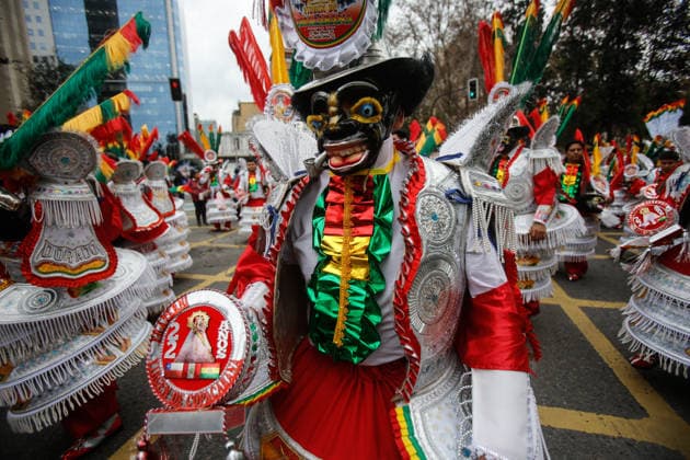 Santiago, August 1, 2026: Carnival in honor of the Virgin of Copacabana along the Alameda, a Bolivian tradition that goes hand in hand with Bolivia’s national holidays, featuring colorful traditional costumes from the region. Diego Martin Aton, Chile; Aton 1177181 jpeg  Copyright: DIEGOxMARTIN ATONxCHILE