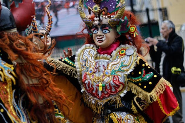 Santiago, August 1, 2026: Carnival in honor of the Virgin of Copacabana along the Alameda, a Bolivian tradition that goes hand in hand with Bolivia’s national holidays, featuring colorful traditional costumes from the region. Diego Martin Aton, Chile; Aton 1177148 jpeg  Copyright: DIEGOxMARTIN ATONxCHILE