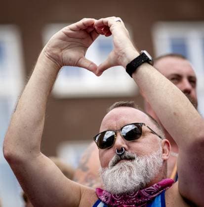 AMSTERDAM - Participants on a boat during the Canal Parade. The boat parade is traditionally part of the Pride celebrations in the capital. SEM VAN DER WAL ANP netherlands out - belgium out  Copyright: xx x564711258x originalFilename: 564711258.jpg