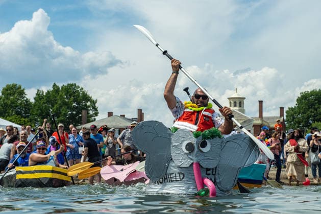 Great Salem Maritime Cardboard Boat Regatta MASSACHUSETTS, UNITED STATES - AUGUST 1: Competitors paddle as fast as they can from the start line during the Great Salem Maritime Cardboard Boat Regatta in Salem, Massachusetts, United States on August 1, 2026. Joseph Prezioso Anadolu Massachusetts United States. Editorial use only. Please get in touch for any other usage.  Copyright: x2026xAnadoluxJosephxPreziosox