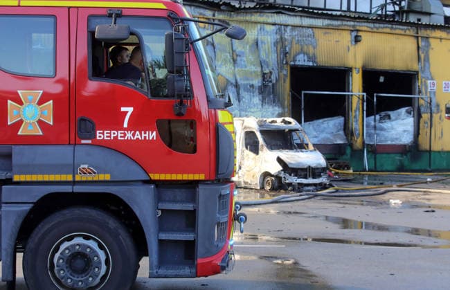 Russia strikes industrial facility in Kyiv region A fire engine of the State Emergency Service is parked at a civilian industrial and logistics facility that caught fire as a result of an overnight attack, Vyshneve, Bucha district, Kyiv region, Ukraine, on August 1, 2026. Vyshneve Kyiv region Ukraine  Copyright: xVolodymyrxTarasovx originalFilename: ukrinform-russiast260801_npm1Q.jpg