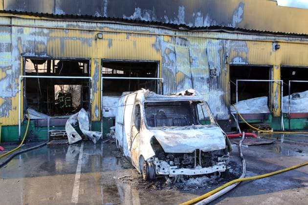 Russia strikes industrial facility in Kyiv region A burnt-out van is at a civilian industrial and logistics facility that caught fire following an overnight attack in Vyshneve, Bucha district, Kyiv region, Ukraine, on August 1, 2026. Vyshneve Kyiv region Ukraine  Copyright: xVolodymyrxTarasovx originalFilename: ukrinform-russiast260801_npycx.jpg