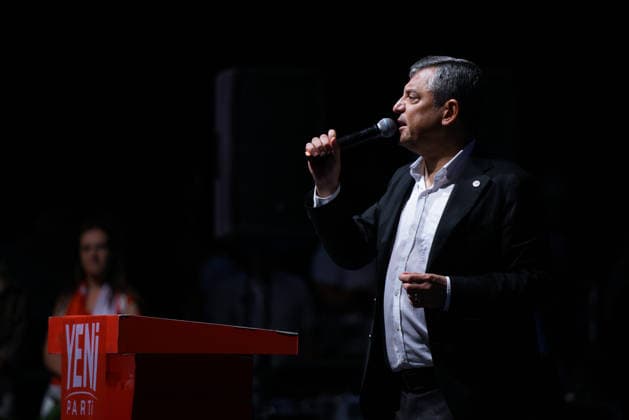 August 1, 2026, Beylikduzu, Istanbul, Turkey: Ozgur Ozel, leader of main opposition New Party, gives a speech during a rally to protest the 500th day of the arrest of Istanbul Mayor Ekrem Imamoglu, in Beylikduzu, Istanbul on August 1, 2026. Beylikduzu Turkey - ZUMAu194 20260801_zip_u194_010 Copyright: xTolgaxUluturkx