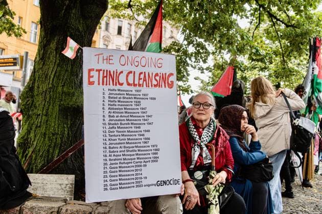 August 1, 2026, Berlin, Germany: BERLIN, Germany Ã¢â‚¬ August 2026: Thousands of people march through the Prenzlauer Berg district of Berlin in solidarity with Palestine and against the ongoing war in Gaza. The demonstration, attended by families, children, and elderly participants, took place under heavy police presence. A counter-demonstration was also held by pro-Zionist groups, with police monitoring both gatherings. Berlin Germany - ZUMAq101 20260801_zna_q101_267 Copyright: xAndro SxTrujillox