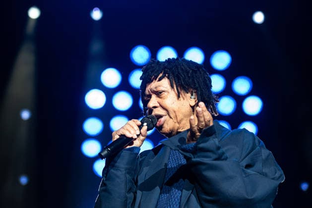 RIO DE JANEIRO, RJ - 01.08.2026: DJAVAN DJAVANEAR 50 ANOS - The "Djavanear" tour, in which the artist Djavan celebrates five decades of his career, arrives in Rio de Janeiro at the Farmasi arena this Saturday (1st) for three nights with tickets already sold out. x2992490x  CarlosxSanttos