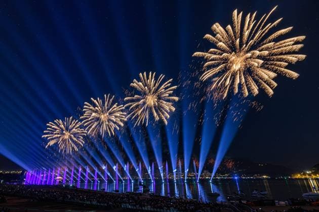 ANNECY LAKE FESTIVAL PHOTOPQR LE DAUPHINE Grégory YETCHMENIZA Annecy August 1, 2026 Annecy, Haute-Savoie, August 1: The lakeside area of the city once again sparkles with the fireworks of the Annecy Lake Festival—a 1-hour-and-10-minute show to appreciate the magic of the setting and the perfect harmony between music, fireworks, and drones. Albigny Bay becomes the setting for the largest pyrotechnic display. Grégory Yetchmeniza, Le Dauphiné Libéré, Annecy, Haute-Savoie, August 1 The lakeside city is once again ablaze with the lights of the Lake Festival. A 70-minute show allows spectators to savor the magic of the setting and the perfect harmony between music, fireworks, and drones. Albigny Bay becomes the stage for this spectacular pyrotec  Copyright: xPHOTOPQR LExDAUPHINE MAXPPPxGrégoryxYETCHMENIZAx 20260802JDL3329 20260802JDL3329