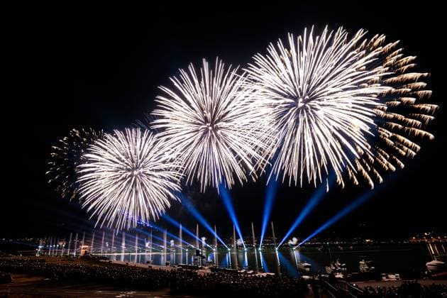 ANNECY LAKE FESTIVAL PHOTOPQR LE DAUPHINE Grégory YETCHMENIZA Annecy August 2, 2026 Annecy, Haute-Savoie, August 1: The lakeside part of the city once again sparkles with the fireworks of the Annecy Lake Festival—a 1-hour-and-10-minute show to appreciate the magic of the setting and the perfect harmony between music, fireworks, drones. Albigny Bay becomes the setting for the largest pyrotechnic display. Grégory Yetchmeniza, Le Dauphiné Libéré, Annecy, Haute-Savoie, August 1 The lakeside city is once again ablaze with the lights of the Lake Festival. A 70-minute show allows spectators to savor the magic of the setting and the perfect harmony between music, fireworks, and drones. Albigny Bay becomes the stage for this spectacular pyrotechnic  Copyright: xPHOTOPQR LExDAUPHINE MAXPPPxGrégoryxYETCHMENIZAx 20260802JDL3330 20260802JDL3330