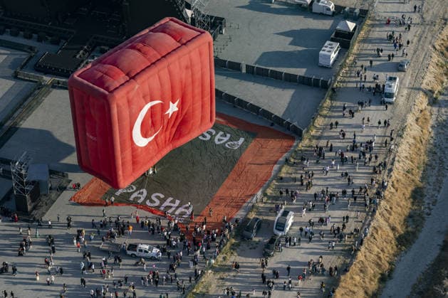 Cappadocia Balloon Festival concludes with colorful scenes NEVSEHIR, TURKIYE - AUGUST 2: A view of a Turkish flag shaped balloon during the 7th Cappadocia Balloon Festival concluded with the participation of 30 special-shaped hot air balloons brought from Turkiye and abroad in Nevsehir, Turkiye, on August 2, 2026. As part of the festival, sunrise demonstration flights over Goreme featured heart, owl, parrot, rocket, and globe-shaped balloons, creating colorful scenes above the region s iconic fairy chimneys and attracting the attention of both local and international visitors. Osmancan Gurdogan Anadolu Nevsehir Turkey. Editorial use only. Please get in touch for any other usage.  Copyright: x2026xAnadoluxOsmancanxGurdoganx