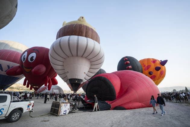 Cappadocia Balloon Festival concludes with colorful scenes NEVSEHIR, TURKIYE - AUGUST 2: A view of balloons during the 7th Cappadocia Balloon Festival concluded with the participation of 30 special-shaped hot air balloons brought from Turkiye and abroad in Nevsehir, Turkiye, on August 2, 2026. As part of the festival, sunrise demonstration flights over Goreme featured heart, owl, parrot, rocket, and globe-shaped balloons, creating colorful scenes above the region s iconic fairy chimneys and attracting the attention of both local and international visitors. Osmancan Gurdogan Anadolu Nevsehir Turkey. Editorial use only. Please get in touch for any other usage.  Copyright: x2026xAnadoluxOsmancanxGurdoganx