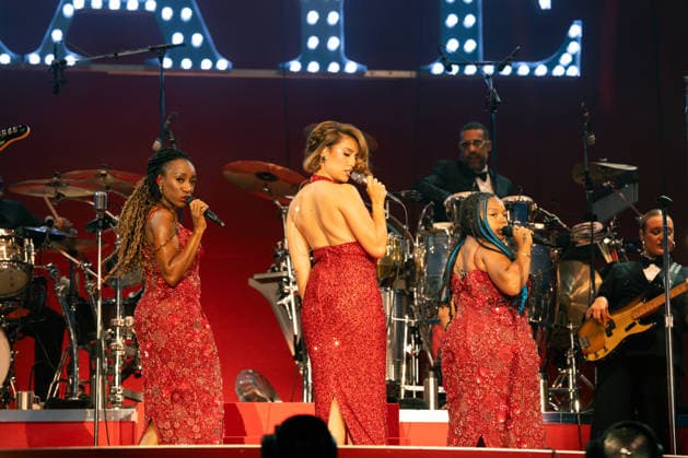 August 1, 2026, Brighton, United Kingdom: Rachel Agatha Keen better known as Raye performs during the 2026 Brighton & Hove Pride parade. Brighton United Kingdom - ZUMAs197 20260801_aaa_s197_197 Copyright: xLounisxTiarx