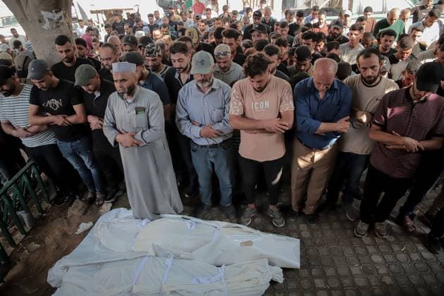 August 2, 2026, Gaza, Palestine, State of: GAZA Gaza, PALESTINE Ã¢â‚¬ AUGUST 2, 2026: Palestinian families mourn seven people, including a woman, a child and a fetus, at Al-Shifa Medical Complex after they were killed in separate Israeli strikes across Gaza City on August 1 and the morning of August 2, amid the ongoing war in the Gaza Strip. Gaza Palestine, State of  - ZUMAq101 20260802_zna_q101_012 Copyright: xMohammedxMxSkaikx