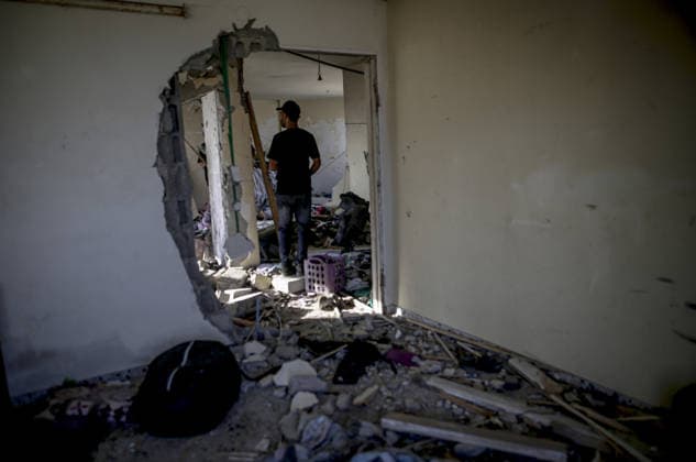 Israeli attacks on Gaza continue despite the ceasefire GAZA CITY, GAZA, PALESTINE - AUGUST 2: Palestinians inspect the rubble of the Abu Latif house hit by an Israeli strike in the port area of Gaza City, Gaza, Palestine on August 02, 2026. It is reported that the attack killed and injured many Palestinians. Saeed M. M. T. Jaras Anadolu Gaza City Gaza. Editorial use only. Please get in touch for any other usage.  Copyright: x2026xAnadoluxSaeedxM.xM.xT.xJarasx