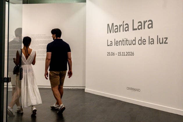 Exhibition: The Slowness of Light: María Lara, Madrid. Several people visit the exhibition The Slowness of Light: María Lara at CentroCentro on August 2, 2026, in Madrid, Spain. Artist María Lara Loja, born in Granada in 1940, brings together nearly 40 works in this exhibition—including paintings and drawings—that span her career over the last twenty-five years. AUGUST 2, 2026, Madrid, Spain  Copyright: xRicardoxRubiox 7699105