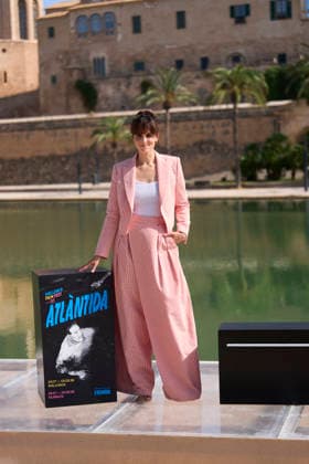 Atlantida Mallorca Film Festival 2026 - Photocall El ser querido Melina Matthews attending ‘El ser querido’ Photocall during Atlantida Mallorca Film Festival 2026 at Parc de la Mar in Palma, Spain on August 2, 2026. Photo by ABACAPRESS.COM Palma Balearic Islands Spain  Copyright: xABACAx