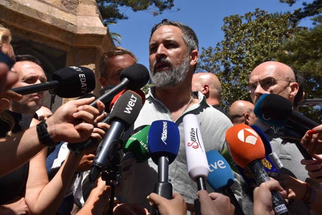 Abascal Addresses the Migration Crisis from Ceuta VOX President Santiago Abascal speaks to the media in Plaza de África on August 2, 2026, in Ceuta, Spain. The VOX president is in Ceuta to address the consequences of the migration crisis. AUGUST 2, 2026. Gabriela Sardá Nún. Ceuta, Spain.  Copyright: xGabrielaxSardaxNunezx 7699174
