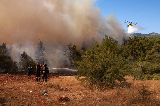 Firefighters battle wildfire in Greece s Viotia VIOTIA, GREEE - AUGUST 2: Firefighters battle a wildfire burning near Porto Germeno, 70 kilometres northwest of Athens in the region of Viotia, Greece, on August 2, 2026. Costas Baltas Anadolu Viotia Greece. Editorial use only. Please get in touch for any other usage.  Copyright: x2026xAnadoluxCostasxBaltasx