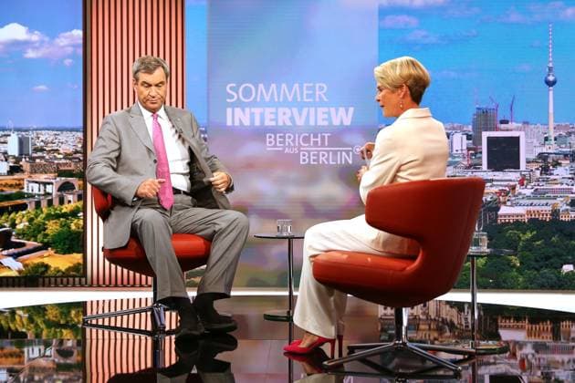 Berlin, Deutschland, 02.08.2026: ARD-Hauptstadtstudio: Sommerinterview: Ministerpräsident von Bayern Markus Söder (CSU) und Anna Engelke *** Berlin, Germany, August 2, 2026 ARD Capital Studio Summer Interview with Markus Söder, Minister-President of Bavaria (CSU), and Anna Engelke Copyright: xdtsxNachrichtenagenturx dts_129189