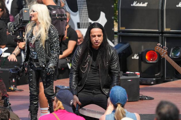 ZDF-Fernsehgarten 2026. DORO Pesch und Bülent Ceylan im ZDF Fernsehgarten mit dem Motto Rock im Garten am 02.08.2026 in Mainz. Mainz ZDF Fernsehgarten Rheinland-Pfalz *** ZDF Fernsehgarten 2026: DORO Pesch and Bülent Ceylan at the ZDF Fernsehgarten, themed Rock im Garten, on August 2, 2026, in Mainz, Rhineland-Palatinate, ZDF Fernsehgarten