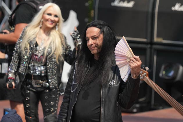 ZDF-Fernsehgarten 2026. DORO Pesch und Bülent Ceylan im ZDF Fernsehgarten mit dem Motto Rock im Garten am 02.08.2026 in Mainz. Mainz ZDF Fernsehgarten Rheinland-Pfalz *** ZDF Fernsehgarten 2026: DORO Pesch and Bülent Ceylan at the ZDF Fernsehgarten, themed Rock im Garten, on August 2, 2026, in Mainz, Rhineland-Palatinate, ZDF Fernsehgarten