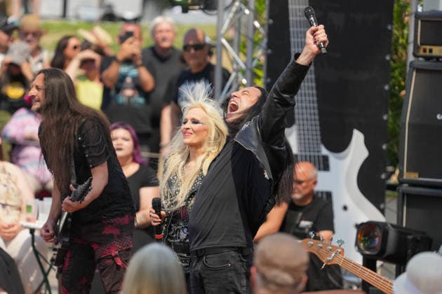 ZDF-Fernsehgarten 2026. DORO Pesch und Bülent Ceylan im ZDF Fernsehgarten mit dem Motto Rock im Garten am 02.08.2026 in Mainz. Mainz ZDF Fernsehgarten Rheinland-Pfalz *** ZDF Fernsehgarten 2026: DORO Pesch and Bülent Ceylan at the ZDF Fernsehgarten, themed Rock im Garten, on August 2, 2026, in Mainz, Rhineland-Palatinate, ZDF Fernsehgarten