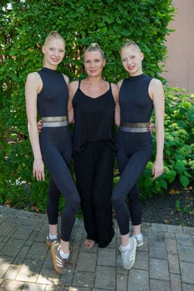 ZDF-Fernsehgarten 2026. Magdalena Brzeska, Nadiia und Veronika Krupytska im ZDF Fernsehgarten mit dem Motto Rock im Garten am 02.08.2026 in Mainz. Mainz ZDF Fernsehgarten Rheinland-Pfalz *** ZDF Fernsehgarten 2026: Magdalena Brzeska, Nadiia, and Veronika Krupytska at the ZDF Fernsehgarten, themed Rock in the Garden, on August 2, 2026, in Mainz, Rhineland-Palatinate, Germany