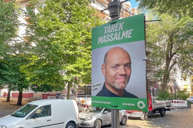 Berlin, Deutschland, 02.08.2026: Wahlplakat von Tarek Massalme (Grüne) zu den Wahlen zum Abgeordnetenhaus von Berlin *** Berlin, Germany, August 2, 2026 Election poster by Tarek Massalme of the Green Party for the Berlin House of Representatives election Copyright: xdtsxNachrichtenagenturx dts_129200