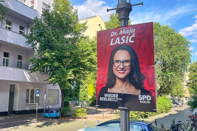 Berlin, Deutschland, 02.08.2026: Wahlplakat von Maja Lasic (SPD) zu den Wahlen zum Abgeordnetenhaus von Berlin *** Berlin, Germany, August 2, 2026 Election poster by Maja Lasic (SPD) for the Berlin House of Representatives election Copyright: xdtsxNachrichtenagenturx dts_129203