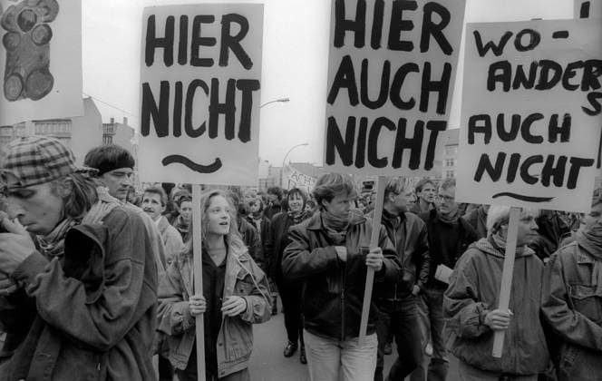 NoLympia Deutschland, Berlin, 18.04.1993, NoLympia Demo, Hier nicht, Hier auch nicht, woanders auch nicht, Â *** NoLympia Germany, Berlin, April 18, 1993, NoLympia Protest, Not here, not here either, not anywhere else either, Â