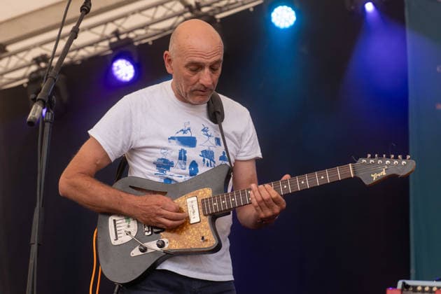 Thie Is The Kit in concert at Cambridge Folk Festival at Cherry Hinton Hall Park in Cambridge, UK on 02 August 2026 Neil Smith performing with Thie Is The Kit in concert at Cambridge Folk Festival at Cherry Hinton Hall Park in Cambridge, UK on 02 August 2026, Credit:Stephen Keable Avalon UK, Cambridgeshire, Cambridge, Cherry Hinton Hall Park  Copyright: xStephenxKeablex xAvalonx 1120335924