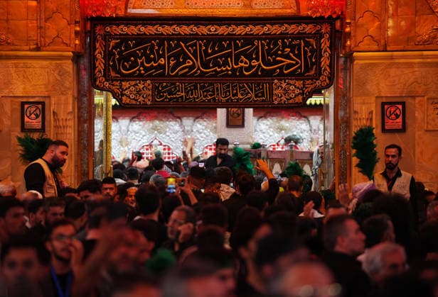 Arbaeen commemorations in Karbala KARBALA, IRAQ - AUGUST 2: Shiite Muslims gather between the shrines of Imam Hussein and his brother, Imam Abbas, to take part in mourning processions during the annual Arbaeen commemorations in Karbala, Iraq, on August 2, 2026. Arbaeen marks the 40th day after Ashura and commemorates the 7th-century martyrdom of Hazrat Hussein, the grandson of Prophet Muhammad, along with 72 of his companions at the Battle of Karbala. Millions of local and international pilgrims converge on the holy city each year to participate in the rituals, which are marked by lamentations and the recitation of elegies. Murtadha Al-Sudani Anadolu Karbala Iraq. Editorial use only. Please get in touch for any other usage.  Copyright: x2026xAnadoluxMurtadhaxAl-Sudanix