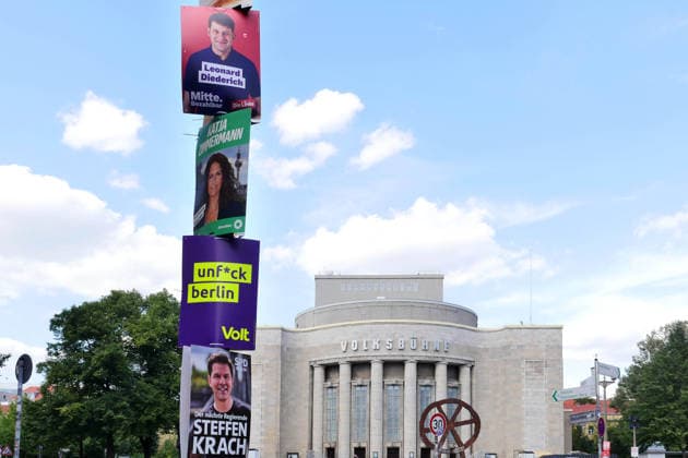 02.07.2026, Berlin - Deutschland. Wahlplakate zur Wahl in Berlin im September 2026. *** July 2, 2026, Berlin, Germany: Campaign posters for the September 2026 election in Berlin