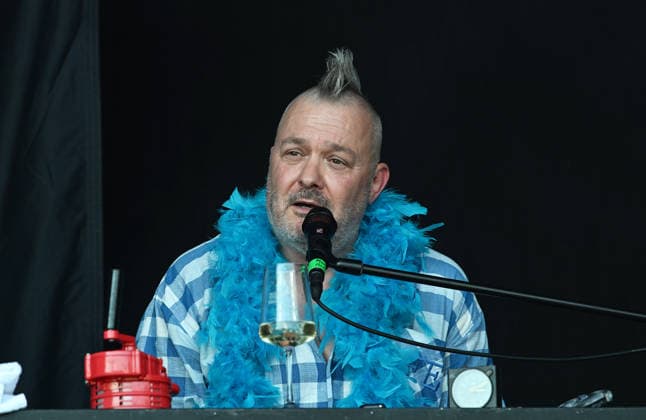 Musikfestival Heimspiel Knyphausen (31. Juli bis 2. August 2026), Konzert der Band >> Fortuna Ehrenfeld << am Sonntag, 2. August 2026. Auftritt der Musikband >> Fortuna Ehrenfeld << beim Festival >> Heimspiel Knyphausen << am 02. August 2026. Zu sehen Martin Bechler (Gesang, Gitarre, Keyboard) am Keyboard. Eltville-Erbach Eltville am Rhein Rheinland-Pfalz Deutschland Weingut Baron von Knyphausen *** Heimspiel Knyphausen Music Festival, July 31–August 2, 2026, Concert by the band Fortuna Ehrenfeld on Sunday, August 2, 2026. Performance by the band Fortuna Ehrenfeld at the Heimspiel Knyphausen Festival on August 2, 2026. Featuring Martin Bechler on vocals, guitar, keyboard; Eltville, Erbach, Eltville am Rhein, Rhineland-Palatinate, Germany;