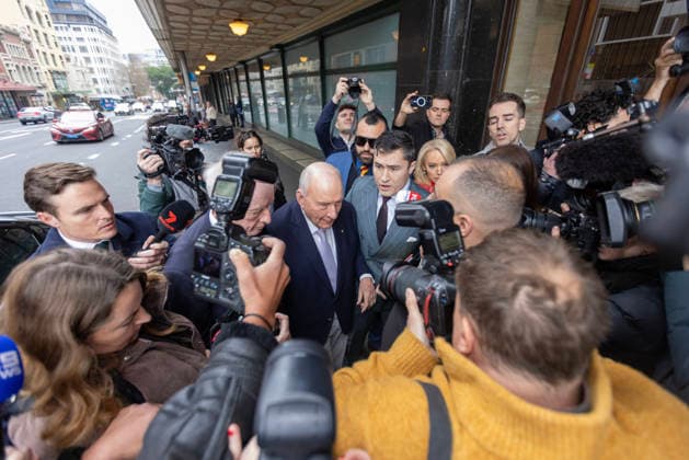 ALAN JONES COURT, Former radio broadcaster Alan Jones arrives at Downing Centre Local Court in Sydney, Monday, August 3, 2026. Former radio broadcaster Alan Jones faces 35 charges related to a series of alleged sexual touching incidents against nearly a dozen men between 2001 and 2019. ( NO ARCHIVING Sydney New South Wales Australia  Copyright: xDamianxShawx 20260803126245793172