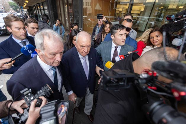 ALAN JONES COURT, Former radio broadcaster Alan Jones arrives at Downing Centre Local Court in Sydney, Monday, August 3, 2026. Former radio broadcaster Alan Jones faces 35 charges related to a series of alleged sexual touching incidents against nearly a dozen men between 2001 and 2019. ( NO ARCHIVING Sydney New South Wales Australia  Copyright: xDamianxShawx 20260803171852077411
