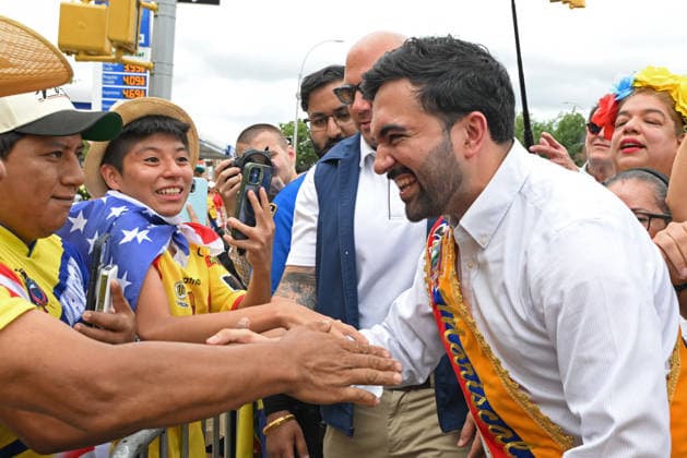 August 2, 2026, New York, New York, USA: August 2, 2026 - New York, NY, USA -NYC Mayor Zohran Mamdani leads the Annual Ecuadorian Independence Day Parade on Northern Blvd. in Woodside, Queens. Thousands of spectators fill both sides of the route along the way. (Andrea RENAULT Zuma Press) New York USA  - ZUMAg115 20260802_faf_g115_043 Copyright: xAndreaxRenaultx