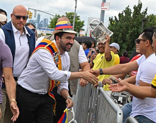 August 2, 2026, New York, New York, USA: August 2, 2026 - New York, NY, USA -NYC Mayor Zohran Mamdani leads the Annual Ecuadorian Independence Day Parade on Northern Blvd. in Woodside, Queens. Thousands of spectators fill both sides of the route along the way. (Andrea RENAULT Zuma Press) New York USA - ZUMAg115 20260802_faf_g115_018 Copyright: xAndreaxRenaultx