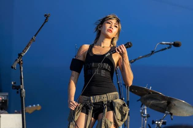 August 2, 2026, Chicago, Illinois, USA: BEABADOOBEE (BEATRICE LAUS) during the Lollapalooza Music Festival at Grant Park in Chicago, Illinois Chicago USA  - ZUMAs135 20260802_zap_s135_057 Copyright: xDanielxDeSloverx