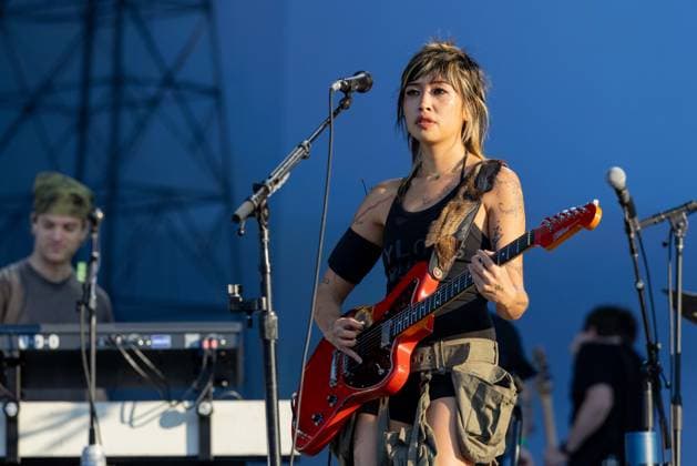 August 2, 2026, Chicago, Illinois, USA: BEABADOOBEE (BEATRICE LAUS) during the Lollapalooza Music Festival at Grant Park in Chicago, Illinois Chicago USA  - ZUMAs135 20260802_zap_s135_062 Copyright: xDanielxDeSloverx