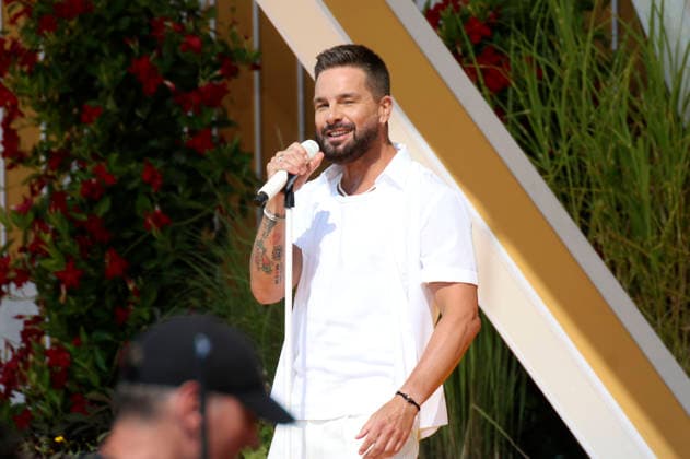 Eloy de Jong in der ARD TV-Show Immer wieder sonntags im Europa-Park. Rust, 02.08.2026 *** Eloy de Jong on the ARD TV show *Immer wieder sonntags* at Europa-Park Rust, August 2, 2026 Foto:xAgenturxWehnertx xGränzdörferx xFuturexImagex sonntags0208_6823