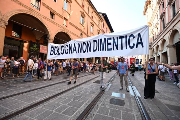 Bologna Massacre Remembrance Day Ceremony - Bologna People attend the 46th anniversary commemoration of the Bologna Massacre during Remembrance Day in Bologna, Italy on August 2, 2024. Photo by Gianni Schicchi IPA ABACAPRESS.COM ABACAPRESS.COM Bologna  Copyright: xSchicchixGianni IPA ABACAx