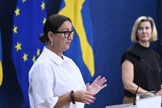 STOCKHOLM, SVERIGE 20260803 Petra Marselius presenteras som ny Diskrimineringsombudman av jämställdhetsminister Nina Larsson (L) pa en presskonferens pa mandagen. STOCKHOLM SVERIGE x10080x *** STOCKHOLM, SWEDEN, August 3, 2026 — Petra Marselius was introduced as the new Discrimination Ombudsman by Minister of Gender Equality Nina Larsson L at a press conference on Monday. STOCKHOLM, SWEDEN x10080x  Copyright: xFredrikxSandberg TTx NY DISKRIMINERINGSOMBUDSMAN PRESENTERAS Z2n9lVwU7i0
