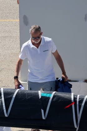 King Felipe VI Reappears in Palma de Mallorca Amid the Migration Crisis in Ceuta King Felipe VI boards a boat with his crew on August 3, 2026, in Palma de Mallorca, Spain CELEBRITIES KING ROYALTY CAR Raú Palma de Mallorca Palma de Mallorca, Spain  Copyright: xRaulxTerrelx 7700244